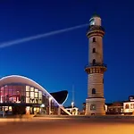 Leuchtturm, Ca 200m Z. * Rostock