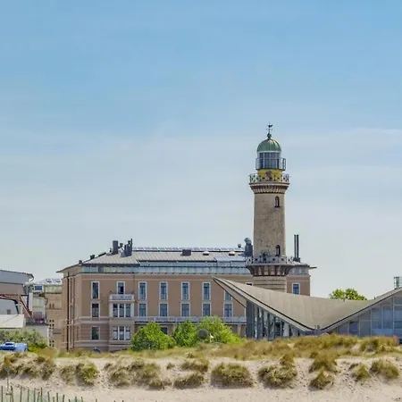 Leuchtturm, Ca 200m Z. *